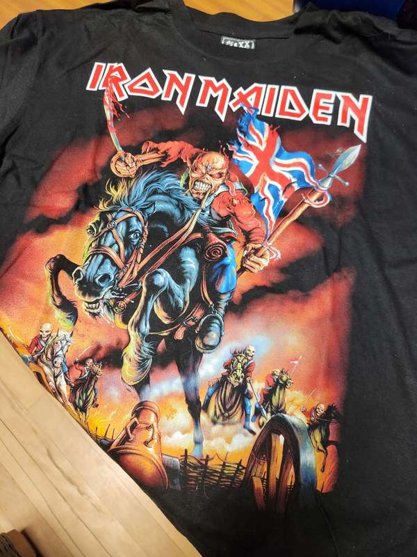 Iron Maiden T-Shirt - XL - Brand New (unwanted gift) - outstanding item